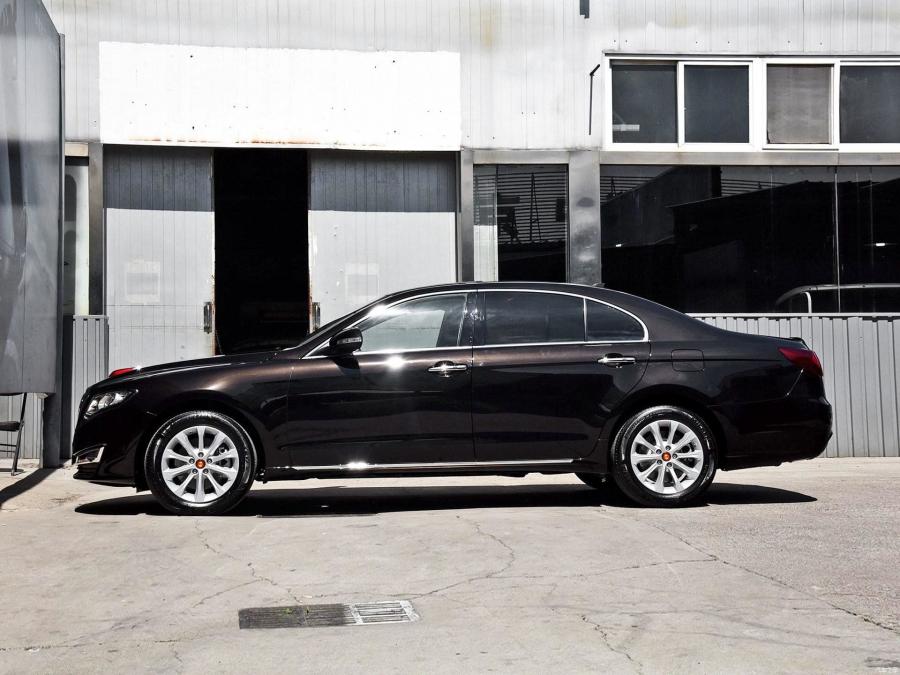  HongQi H7 2017 года  (фото 4 из 6)